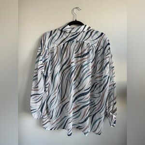 Boho Molly Bracken White and Blue Patterned Blouse